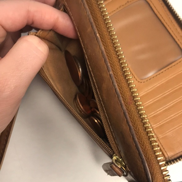 Fossil Wallet - Picture 6 of 6